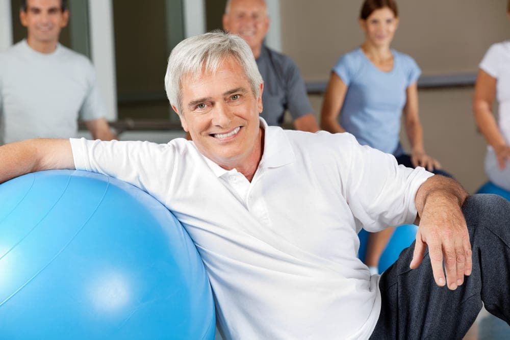 Reha-Sport-Gruppe beim funktionellen Training